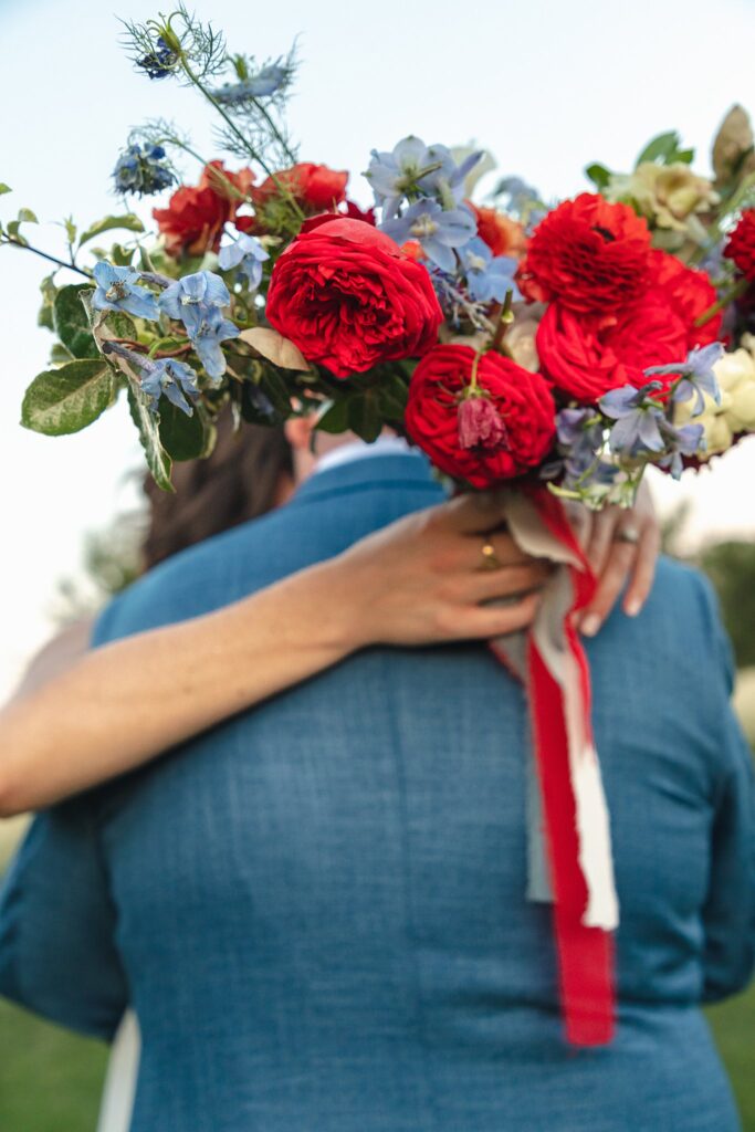 Red and blue bridal bouquet inspo.