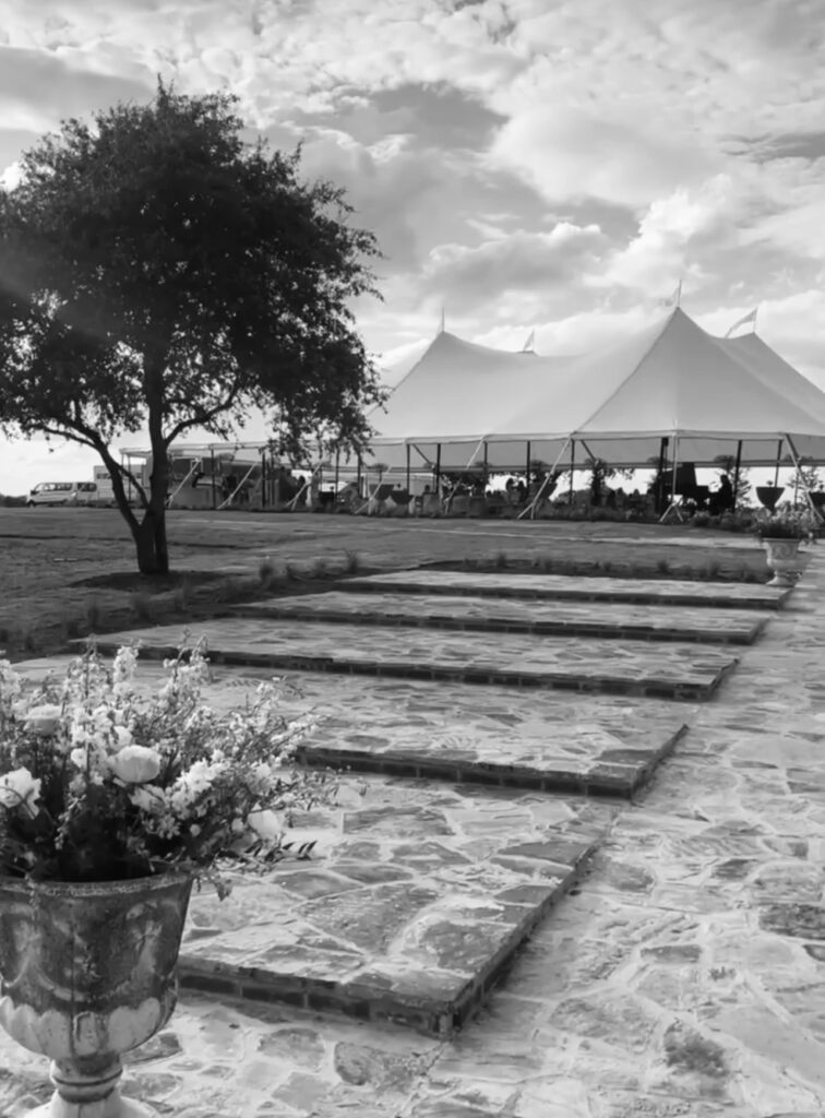 New Austin wedding venue that is great for the fall. 