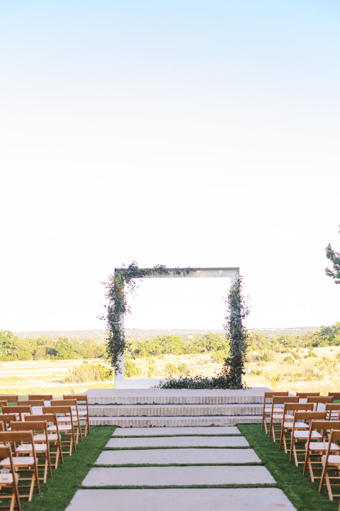 Outdoor wedding venue in Texas: Prospect House