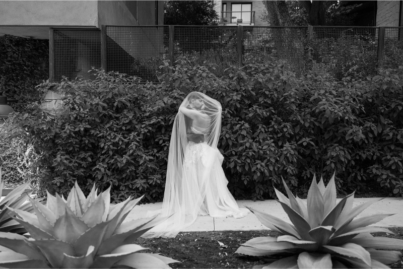 Modern garden wedding at Hotel Magdalena