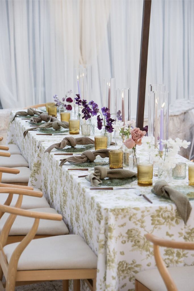 A courtyard coffee shop wedding at The Allen House